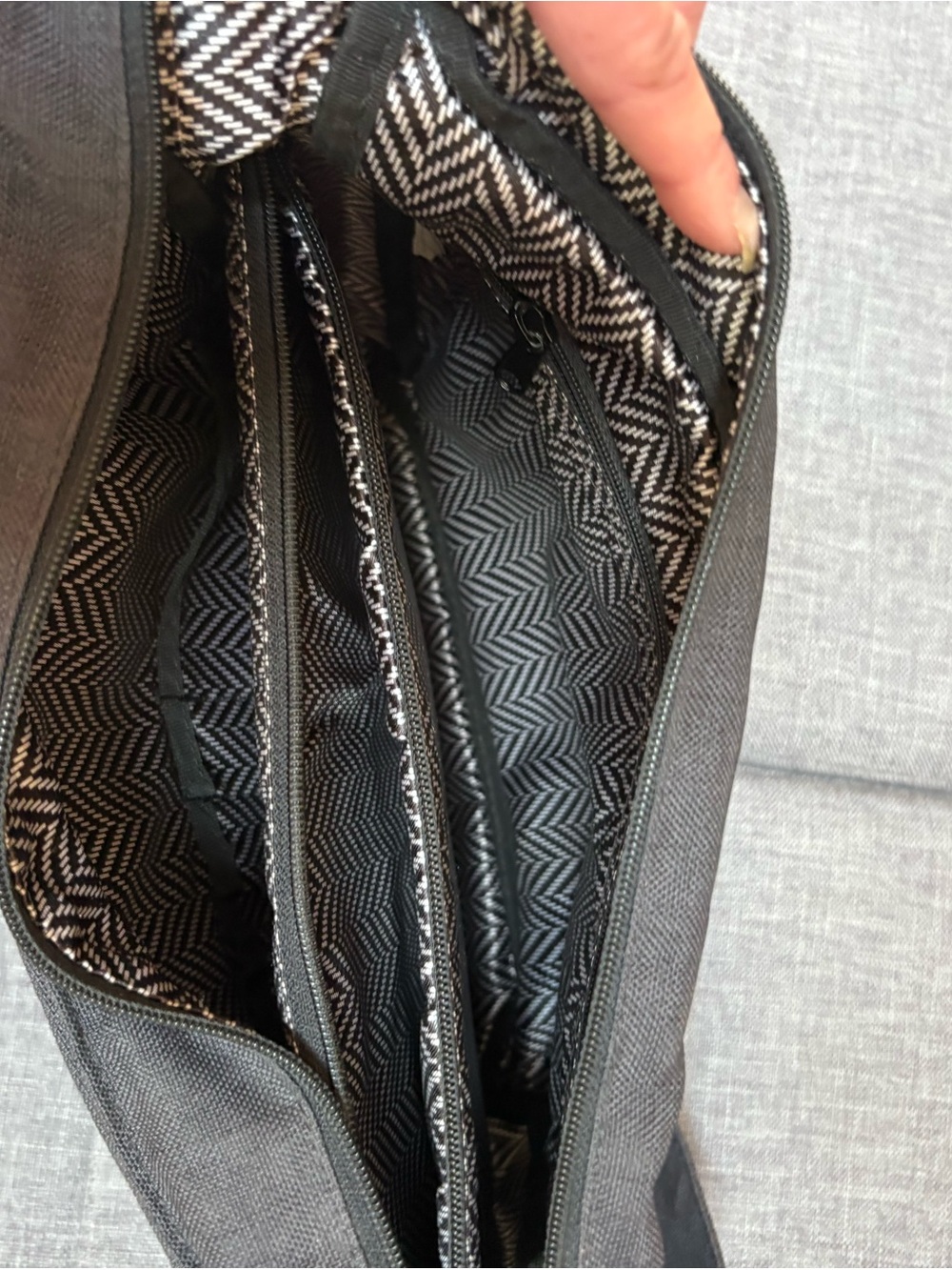 OGIO Brooklyn Messenger Crossbody Bag in Charcoal Gray NWOT - Picture 5 of 12